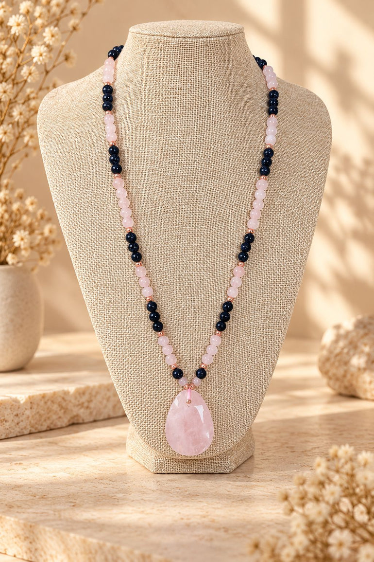 Collar artesanal de cuarzo rosa con aventurina azul – Prismatica House